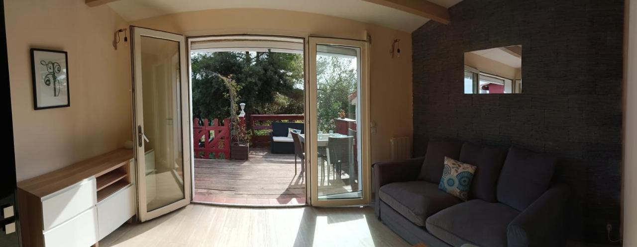 petite maison au calme - piscine en copropriété, terrasse, mer Vallauris Extérieur photo